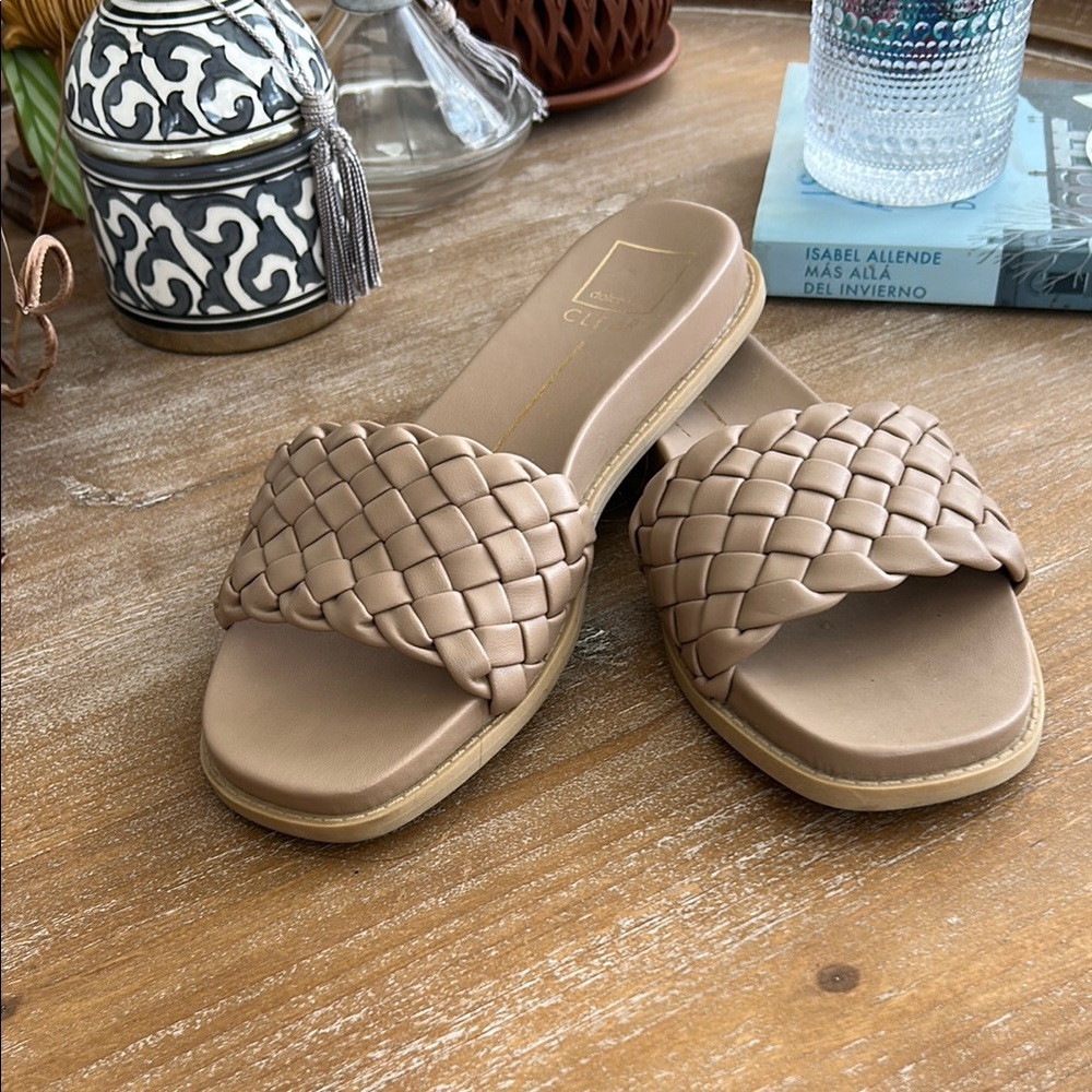 Dolce Vita Woven Slide Sandals in Taupe